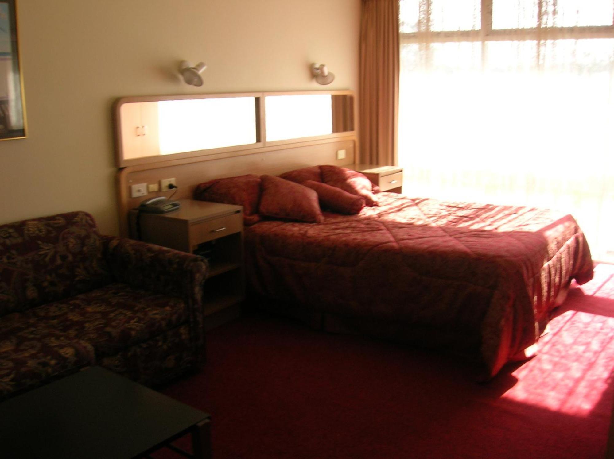 Peninsula Motor Inn Tyabb Extérieur photo