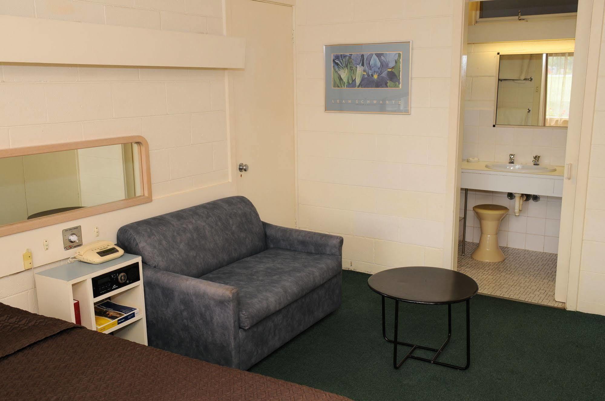 Peninsula Motor Inn Tyabb Extérieur photo