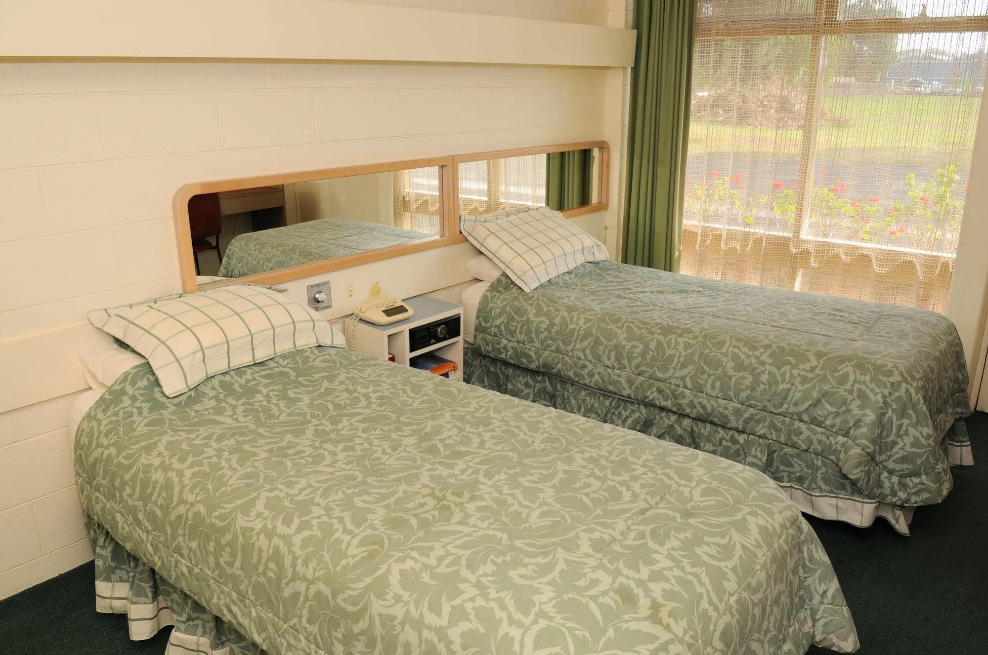 Peninsula Motor Inn Tyabb Extérieur photo